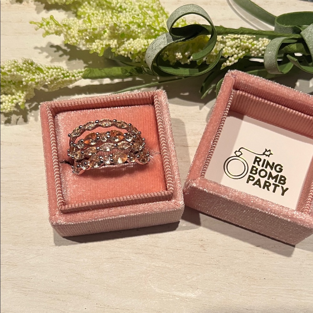 Bomb party delicates 4 bands size 10 - Picture 1 of 5